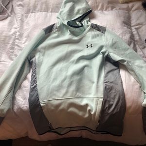wind resistant sweatshirt from under armour